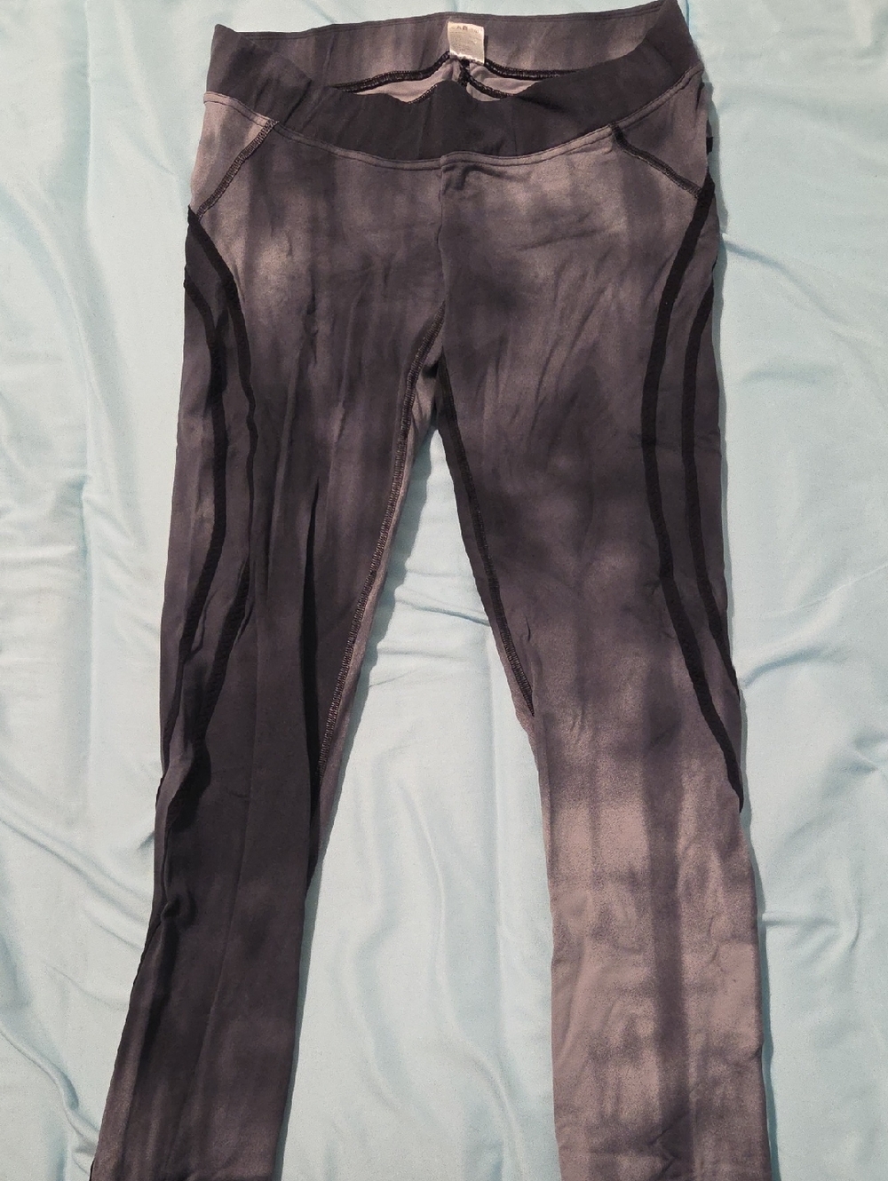 BETTER BODIES Gray And Black GRUNGE LEGGINGS